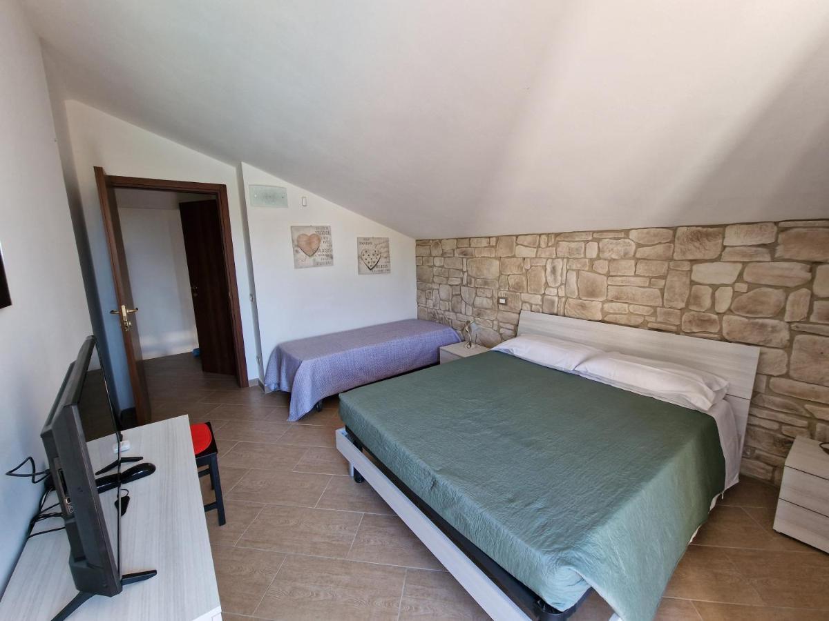 Il Panorama Lägenhet Montescudaio Exteriör bild